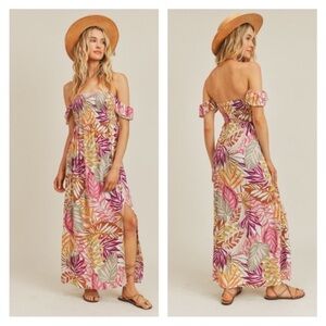 NWOT Lush Off Shoulder Floral Print Maxi Dress size small